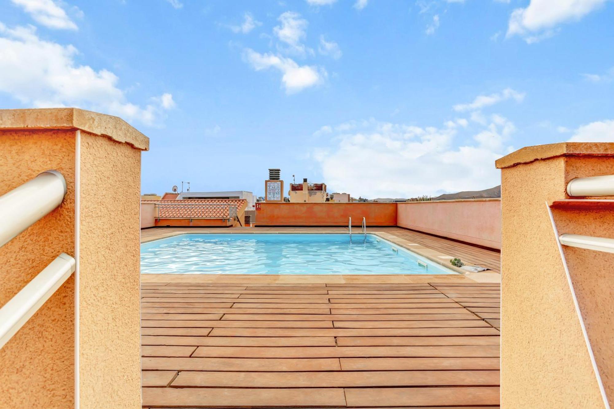 Corralejo Ancla Pool On Roof Top Apartment Exterior photo